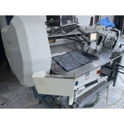 PFAFF 3588 Embolsadora automática con folder original PFAFF y sistema TOUCHSCREEN